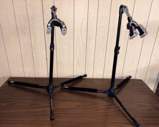 Ultimate Support Keyboard Stands #17662 Set Of 2!