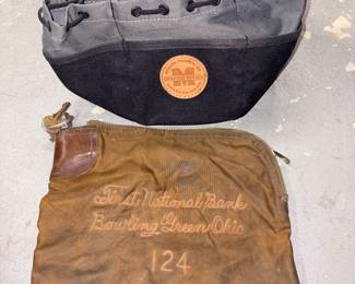 Duluth Trading Parachute Tool Pouch & VTG First National Bank Zipper Bag w/Lock & 2 Keys!