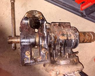 Clark? Bench Pipe/Vice!