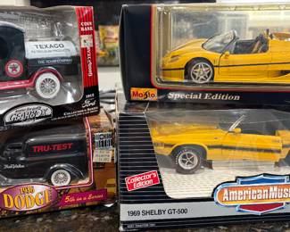 Gearbox toy, coin, bank, Texaco petroleum products, Trew value 1936 Dodge, Maistro special edition Ferrari F 51:18