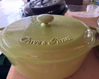 Olive & Thyme Lime Green Enameled Dutch Oven