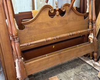 Cheery wood poster bed frames