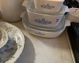 #194	Set of 5 pc Blue Cornflower Corning Ware Dishes	 $25.00 
