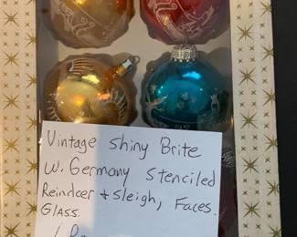#84	vintage shiny brite w german stenciled raindeer and sleigh face glass 6 pc	 $24.00 
