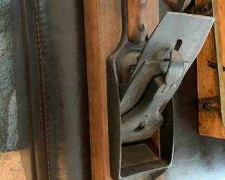 #62	long board planer vintage 	 $45.00 

