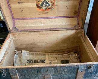 #17	vintage camel back trunk no tray as is small musk 32x20x22	 $30.00 
