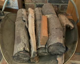 #89	brass wood basket 	 $30.00 
