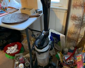 #112	bissal va canister 	 $40.00 
