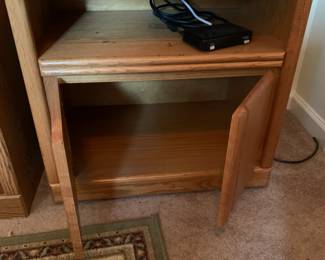 #121	oak tv cabinet with 2 doors 30x16x25	 $30.00 
