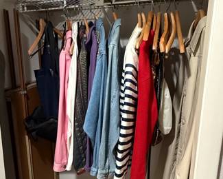 Assorted Womens Clothing B