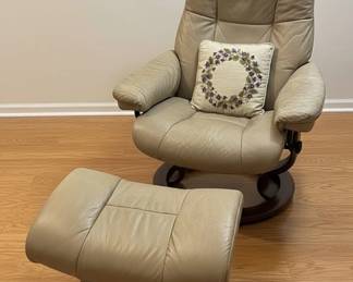 Ekornes Stressless Leather Recliner and Ottoman Set