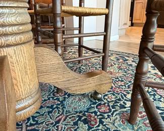 Pottery Barn Sumner Round Drop Leaf Dining Table with Four LadderBack Chairs fourth image