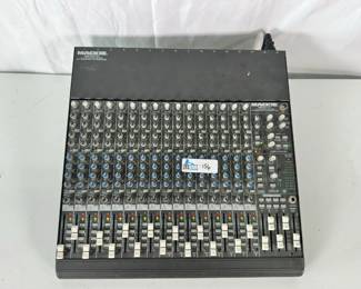 Mackie 1604 VLZ3 16-Channel Premium Microphone/Line Mixer