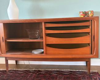 Danish MCM sideboard/credenza in the style of Bernhard Pedersen - detail