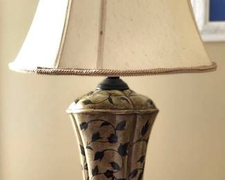 120. Floral Cream Lamp (33")