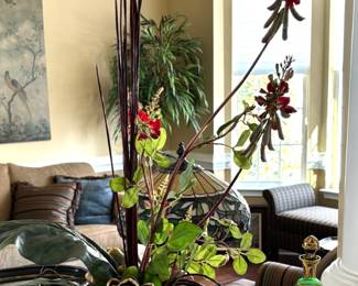 7. Floral Arrangement w/ Snapdragons & Artichokes (8.8" x 3")