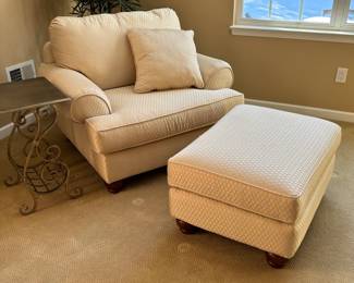 67. Craft Master Oversized Chair (47" x 39" x 38") & Ottoman (34" x 26" x 18")