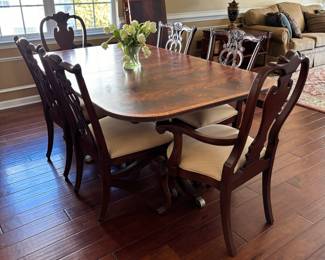 24. Ethan Allen Double Pedestal Dining Table w/ Banded Edge (46" x 72" x 30") (2-22" leaves & Pads) -6 Dining Chairs - 4 Side Chairs and 2 Arm Chairs Chippendale Style (30" x 19.5" x 42")