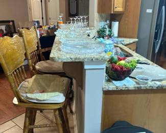 OAK SWIVEL BARSTOOLS, GLASSWARE