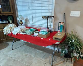 DOILIES, COSTUME JEWELRY