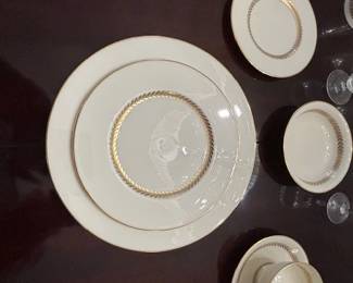Six piece placesetting includes  dinner plate, salad plate, bred and butter plate, small bowl, cup and saucer.