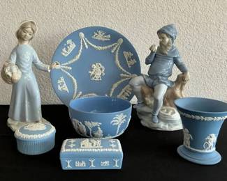GB129Jasperware Wedgwood  Spanish Made Figurines
