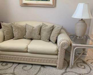 GB126Vintage Wicker Loveseat, End Table  Lamps