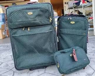 GB163San Marino Luggage Set