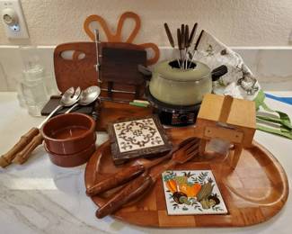 GB247Vintage Kitchen Items 