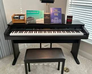 GB141VYamaha Clavinova Keyboard, Bench  Lamp