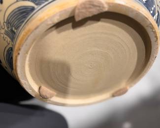 Asian Blue & White Cachepot. Measurements to come! Photo 3 of 3. 