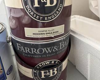 Vintage 6 Drawer Chest of Drawers. Measures 26" W x 18" D x 45" H. Nice As Is But Consider Updating with Farrow & Ball Paint Dimpse No. 227 & Ammonite No. 274. Photo 6 of 6.