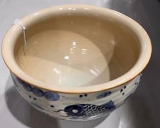 Asian Blue & White Cachepot. Measurements to come! Photo 2 of 3. 