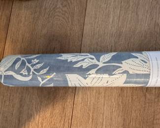 Serena & Lily Deauville Wallpaper - Coastal Blue. 11 Yard Roll. Photo 2 of 2. 