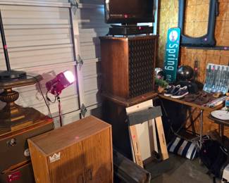 Speakers, TV, cabinets