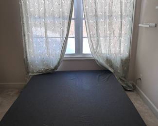 Casper mattress (full/queen) and adjustable bed frame