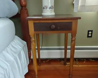 021
Antique Sheraton Side Table
18" x 16" x 28" H