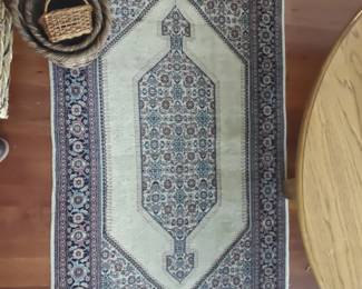 029
Indian Bidjar Rug
37" x 69"