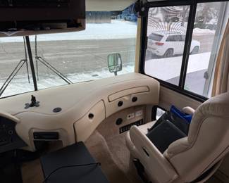 2002 Allegro Bay Motorhome - 52k miles