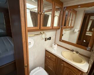 2002 Allegro Bay Motorhome - 52k miles