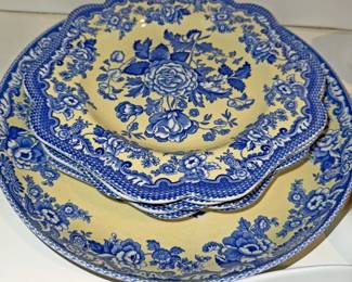 Spode Blue Room Garden Collection in the "British Flowers - Rosa" pattern