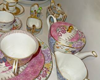 Wedgwood "Butterfly Bloom" collection