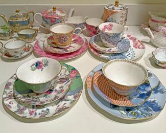 Dresden-style porcelain teacup and saucer sets