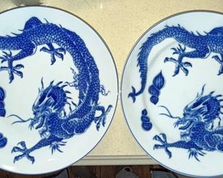 Mottahedeh Blue Dragon collection two plates