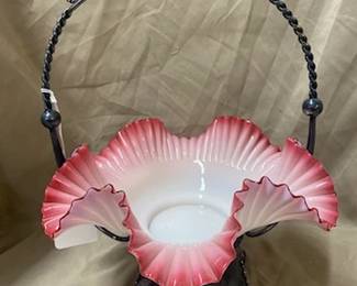 Silveplate Brides Basket w/Pink Bowl 