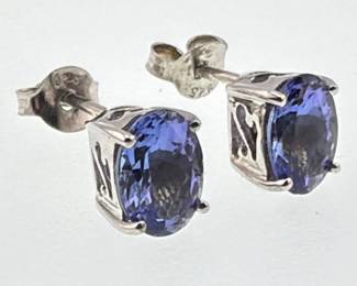 Sterling tanzanite studs