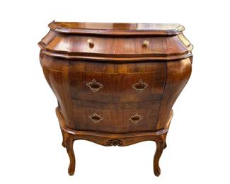 Small petite bombe chest