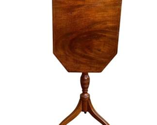 Mahogany period Federal tilt top stand with inlaid top and splayed tripod base
