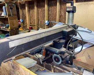 Radial arm saw