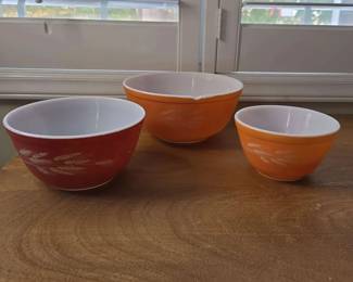 Vintage Pyrex Autumn Harvest Mixing Bowls